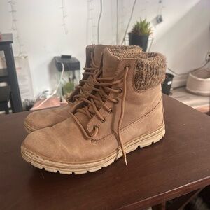 Cliffs by WHITE MOUNTAIN Tan Lace-Up Boots
